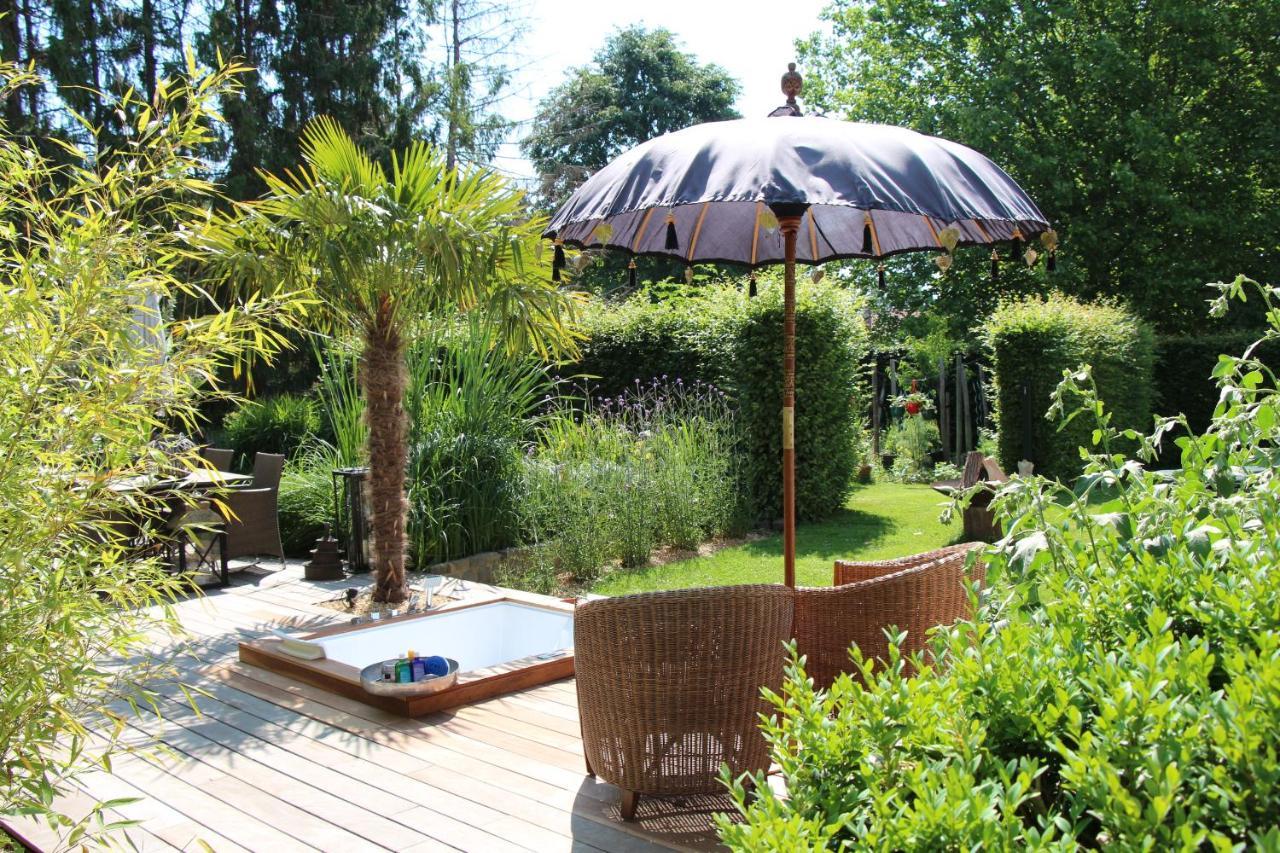 De Tuinkamer, Charme Logie & Table D'Hote Lanaken Exterior photo